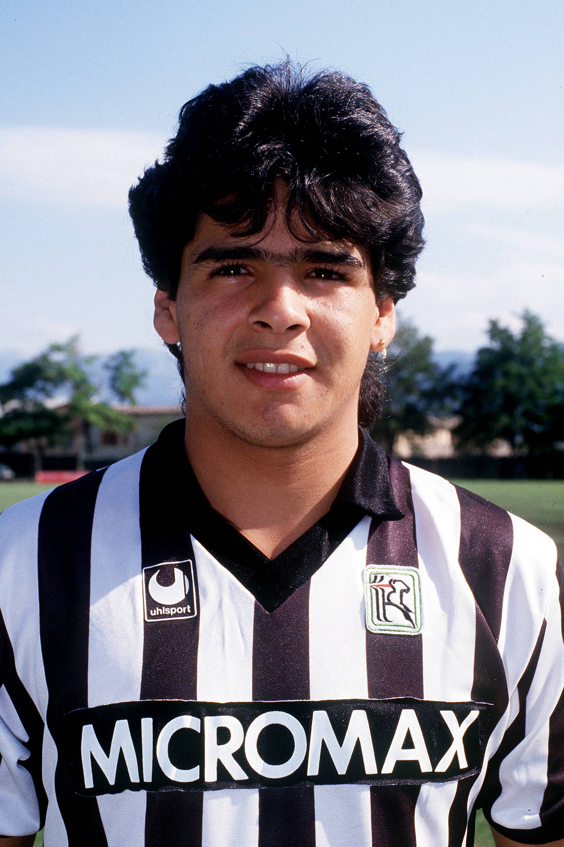 Broertje Hugo Maradona, dat nooit naar Ajax ging en ook nooit een echte topper werd. Stopte na omzwervingen via onder meer Italië, Spanje, Venezuela, Uruguay en Japan al op zijn dertigste als prof.