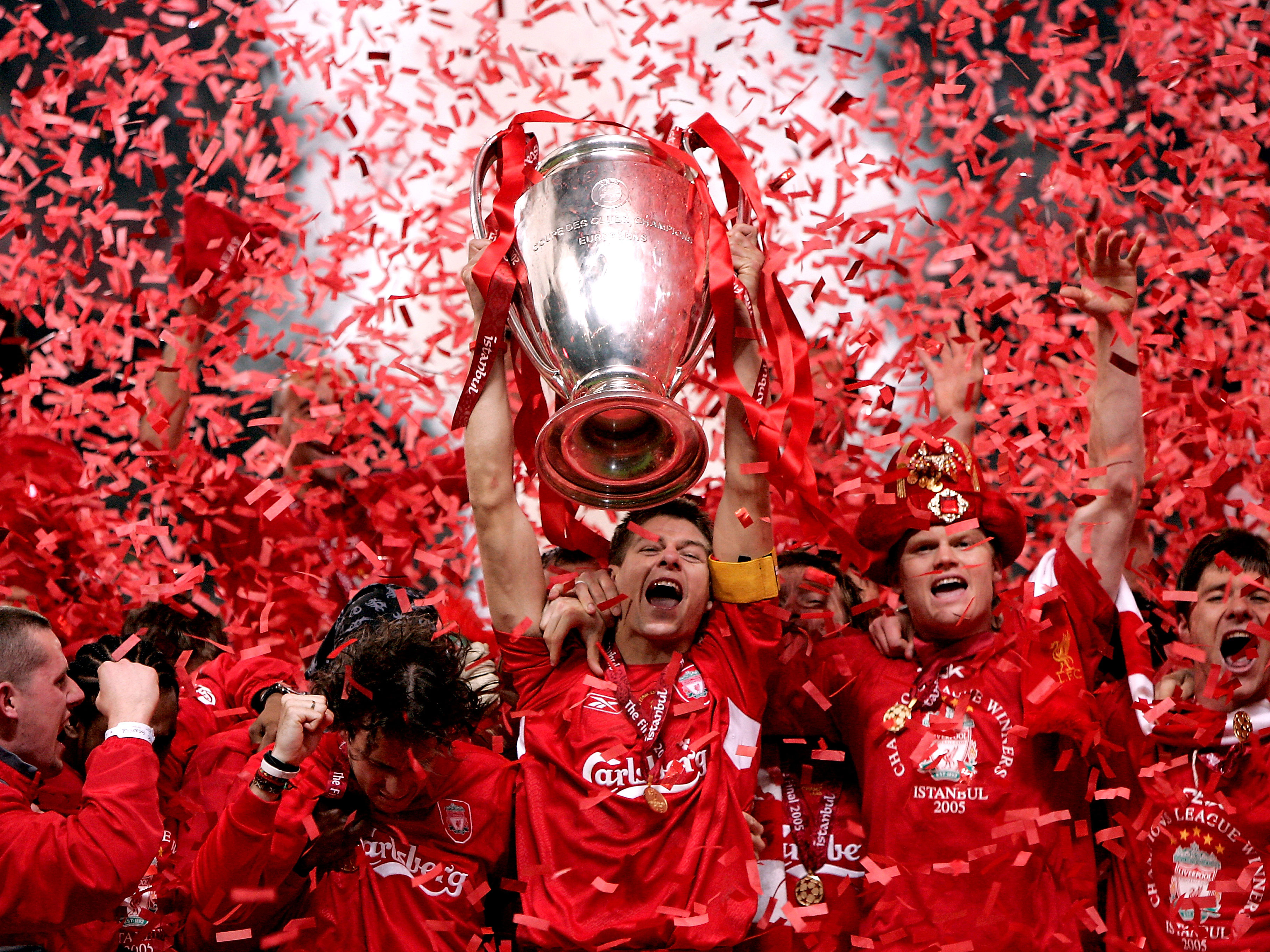 Op 25 mei 2005 vindt hét voetbalhoogtepunt van Steven Gerrard plaats. Gerrard en Liverpool winnen op legendarische wijze de Champions League. In Istanbul staat Liverpool bij rust op een 3-0 achterstand tegen AC Milan. Mede dankzij een treffer van aanvoerder Gerrard komen The Reds na de pauze terug tot 3-3. In de penaltyserie springt Liverpool-doelman Jerzy Dudek op de doellijn alle kanten op en bezorgt Liverpool de Champions League.