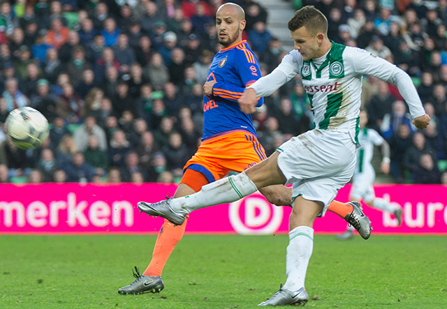 Jesper Drost hier in actie tegen Feyenoord, is doorgaans effectief tegen SC Cambuur.