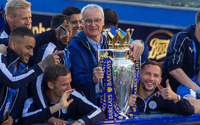 Leicester City en Claudio Ranieri in betere tijden, na het kampioenschap in mei 2016.
