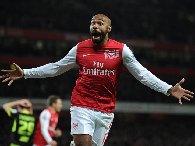 Door zijn geniale ingevingen groeide Thierry Henry in Arsenal-dienst uit tot een fenomeen. Op goede dagen hield de Fransman eigenhandig een complete verdedigingslinie bezig. De Londenaren namen de spits in 1999 over van Juventus en van die beslissing zal manager Arsène Wenger geen moment spijt hebben gehad.