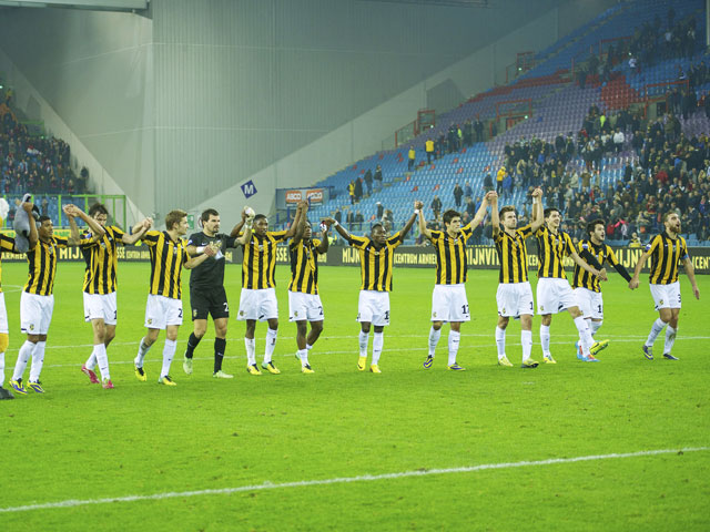 Een toegift na een toegift. In eigen huis verslaat Vitesse FC Utrecht met 3-1. Davy Pröpper bepaalt met een enorme knal de eindstand op 3-1, waardoor de Arnhemmers al de zevende (!) koploper van dit seizoen zijn.